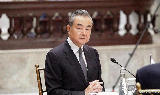 Китайский министр иностранных дел подтверждает нейтральность в украинском кризисе