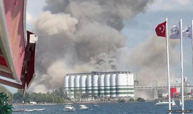 Катастрофа в порту Дериндже: 20% запасов зерна уничтожены