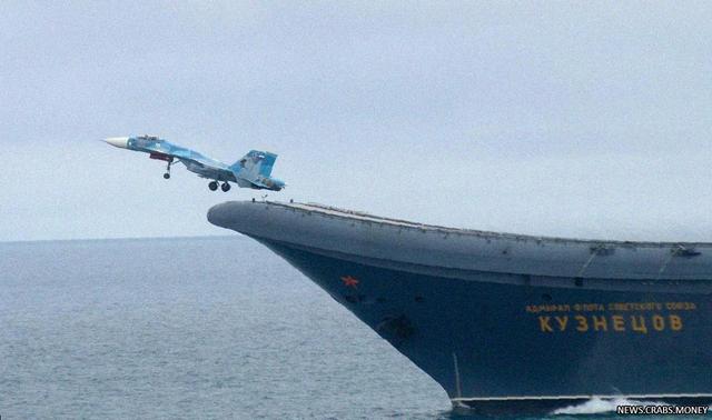 Российский ВМФ ожидает поступление крейсеров "Адмирал Кузнецов" и "Адмирал Нахимов" в 2024 году
