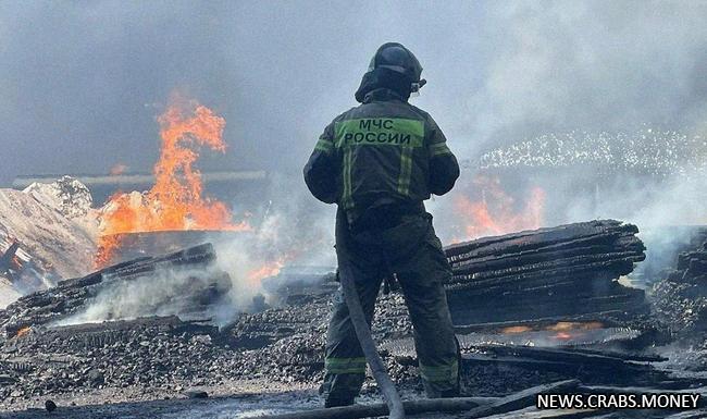 Пожар в грузовом терминале морского порта Новороссийска под контролем