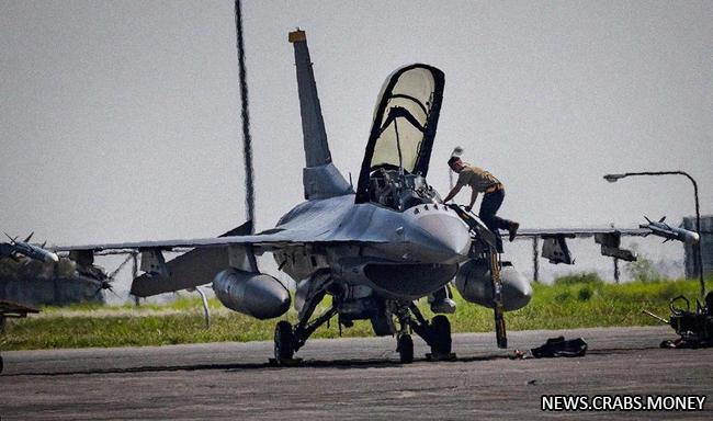F-16 готовится к отправке на Украину после тренировки пилотов
