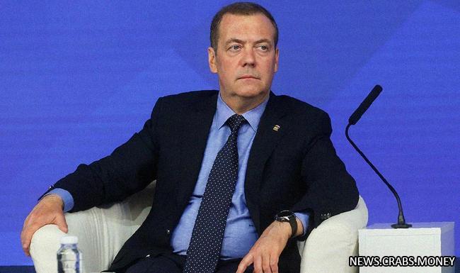 Медведев готов затратить годы на демонтаж Украины