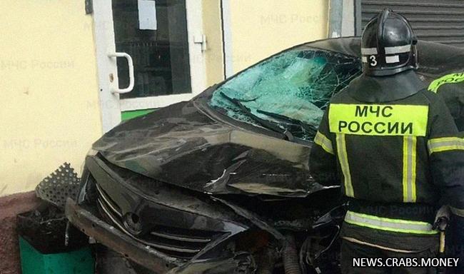 Четыре пострадавших в аварии в Калуге направят на лечение в Москву