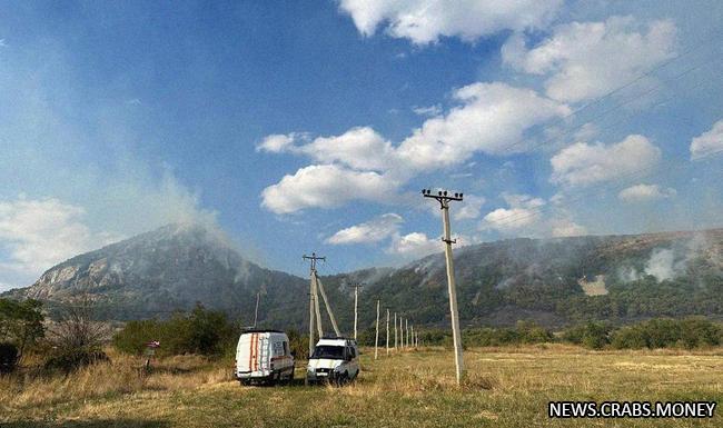 Природный пожар охватил гору Верблюд на Ставрополье