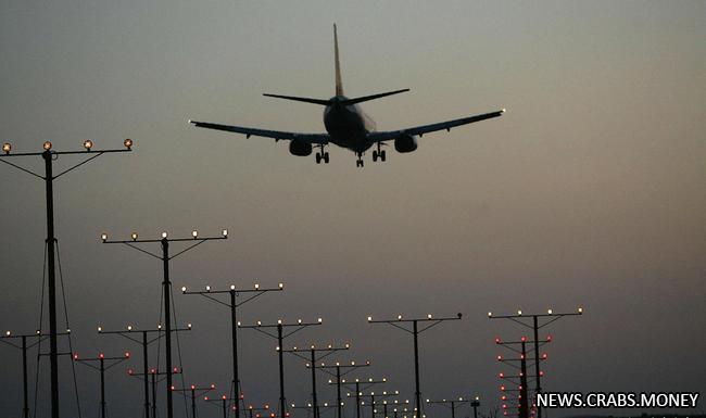 Массовые задержки рейсов: более 10 авиарейсов не смогли вылететь из аэропортов Внуково, Шереметьево 
