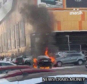 Geely Tugella, новый китайский внедорожник, сгорел до тла на парковке в Москве. Владелец требует ком