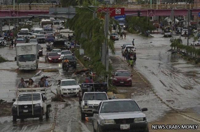 Ураган Отис: более 25 погибших, тысячи без крова в Мексике. Жители Акапулько требуют помощи.