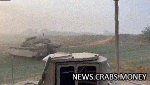 Бронетехника Армии Обороны Израиля в действии на границе сектора Газа.