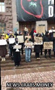 В Киеве требуют освободить военнопленных с "Азовстали"