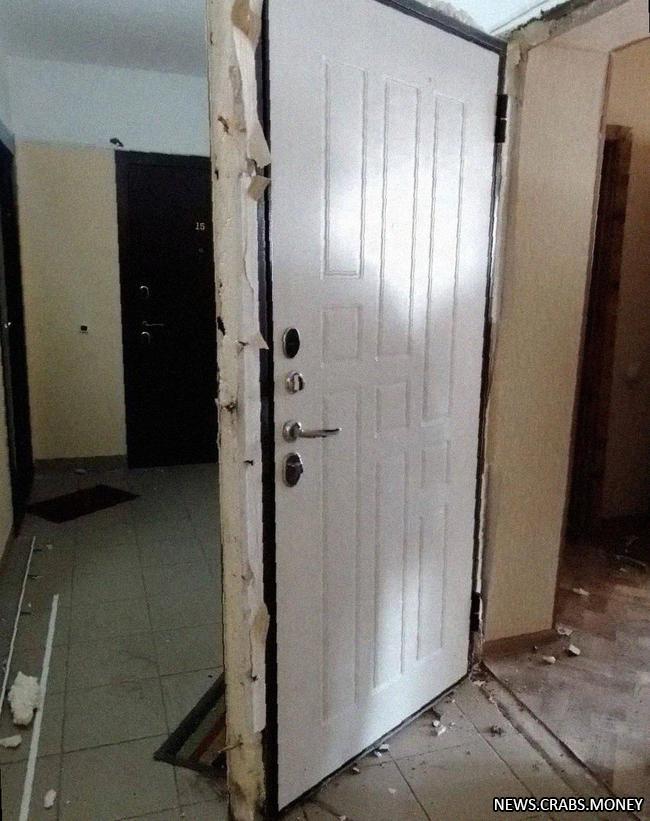 Взрыв освежителя воздуха разрушил дом в Ачинске.