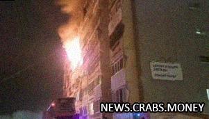 Пожар на трех этажах многоэтажки в Сыктывкаре. Семеро спасены, нет жертв.
