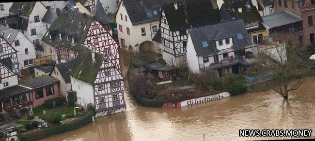 Наводнение в Германии: спасатели из Франции помогают
