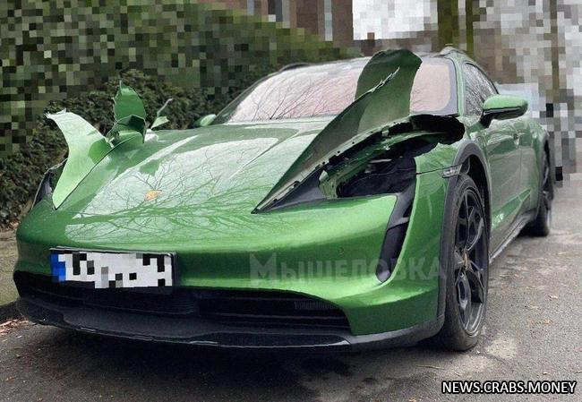 В Германии воры разрезали новую Porsche Taycan и украли передние фары