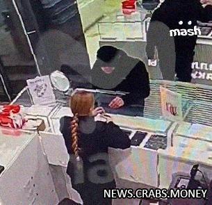 Ограбление ювелирного магазина в центре Москвы: 32-летнего воришку оперативно задержали