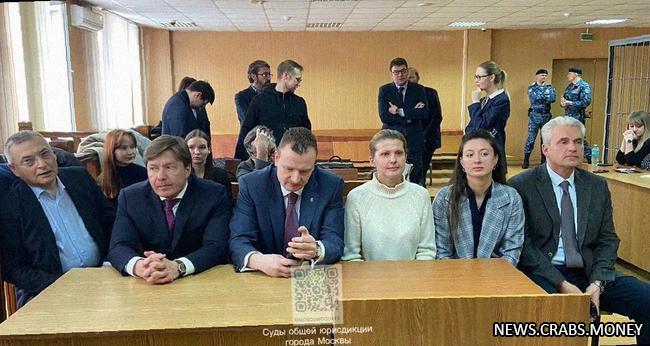 Экс-зам министра просвещения РФ приговорили к 5 годам за мошенничество