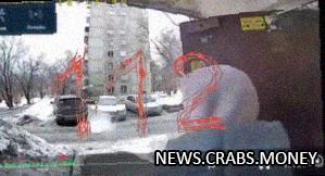 Бабушку в Novosibirsk внедорожником задавил водитель: жуткие кадры