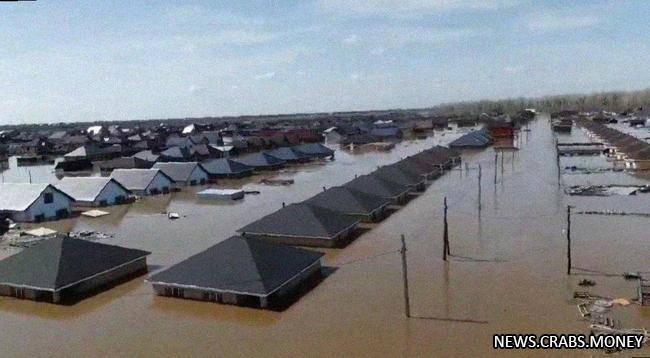 Наводнение в дачном посёлке Ивановское: вода до крыш домов