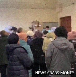 Сибирские пенсионеры попались на фальшивую икру: шокирующие детали